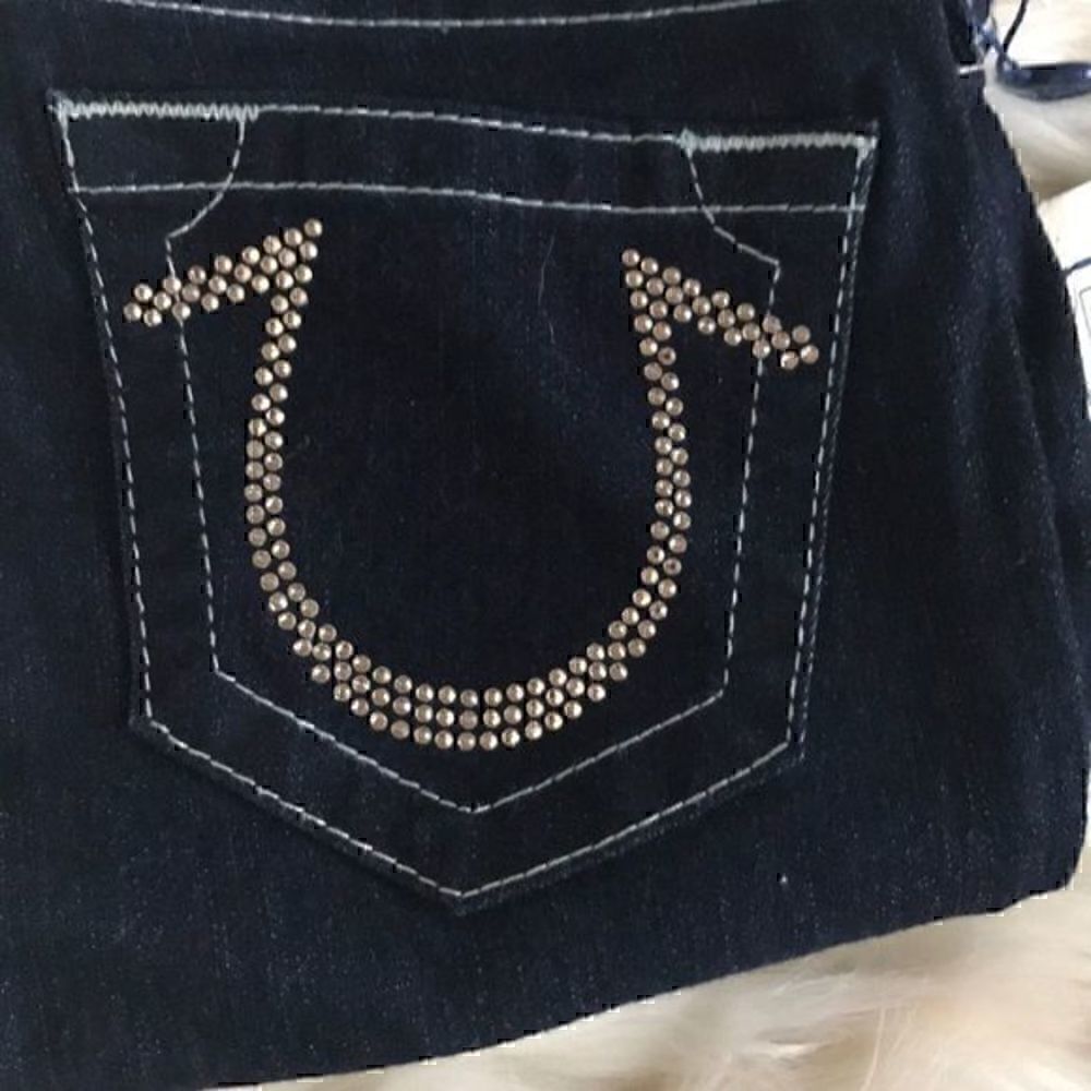 TRUE RELIGION GORGEOUS JEANS SWAROVSKI CRYSTAL‎ LOGO - Picture 3 of 8